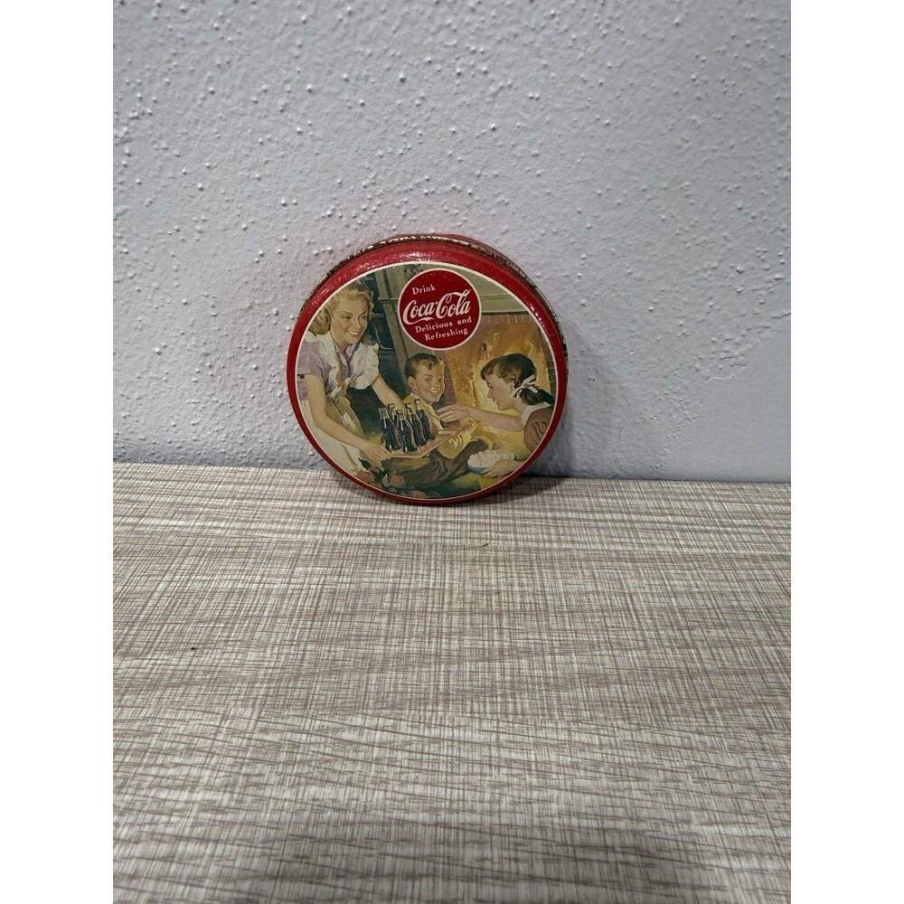 Vintage 1992 Coca Cola Round Metal Tin Bristol Ware Fireplace Scene Small Box